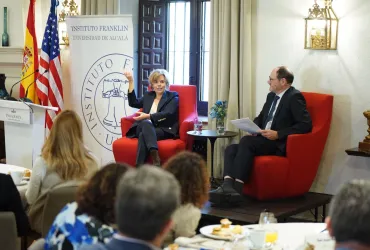 Soraya Sáenz de Santamaría y José Antonio Gonzalo Angulo | III Desayuno de Acción de Gracias del Instituto Franklin-UAH