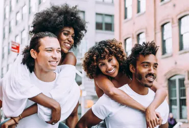 En los márgenes de la ficción: aproximaciones étnicas al discurso autobiográfico latinounidense